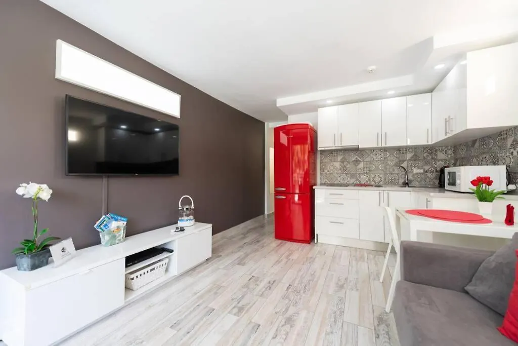 Luxury Apt 1 Minute From The Beach Of The Dunes Playa del Ingles  0*, Playa del Ingles (Gran Canaria)