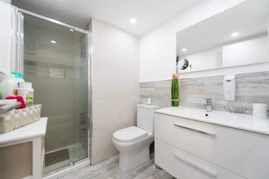 Luxury Apt 1 Minute From The Beach Of The Dunes Playa del Ingles  0*, Playa del Ingles (Gran Canaria) Spain